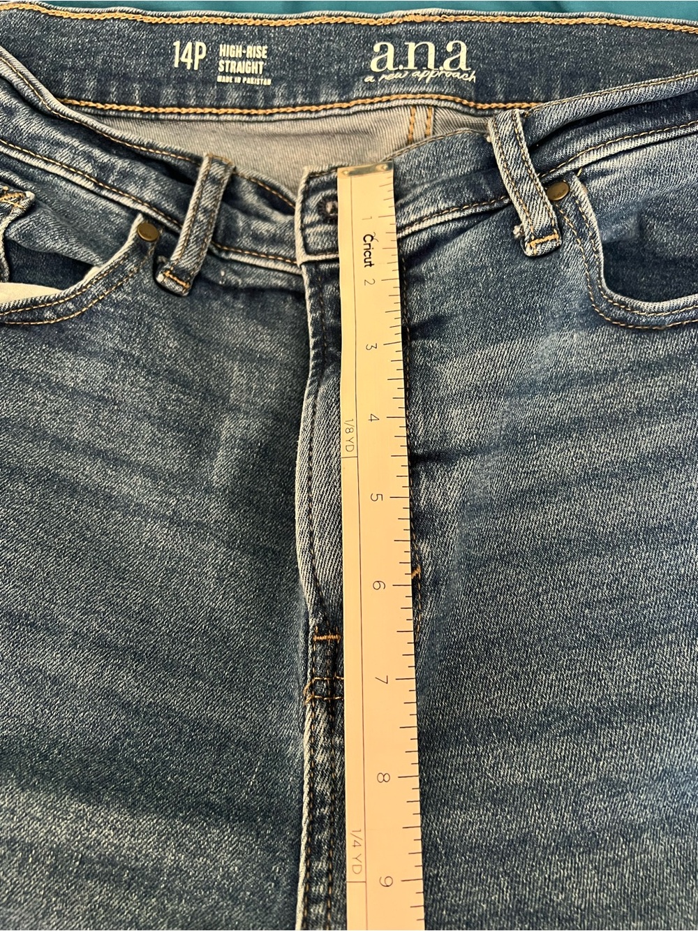 a.n.a Women's Straight Leg Jeans in Medium Blue Wash - Picture 2 of 3